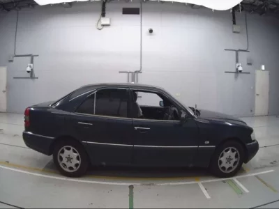 Mercedes-Benz C CLASS  с аукциона в Японии