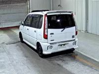 Daihatsu MOVE лот № 8132 оценка R  с аукциона в Японии 1
