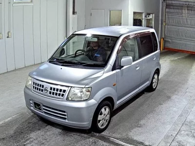 Nissan OTTI  с аукциона в Японии