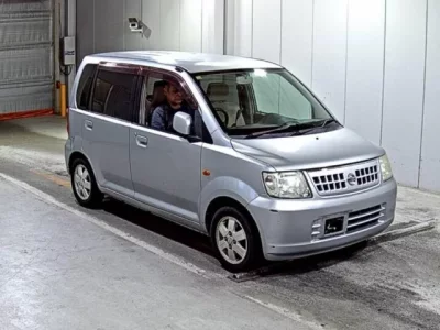 Nissan OTTI  с аукциона в Японии