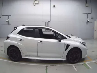 Toyota COROLLA  с аукциона в Японии