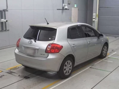 Toyota AURIS  с аукциона в Японии