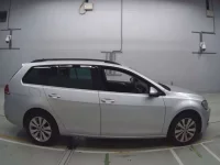 Volkswagen GOLF VARIANT лот № 38183 оценка 4  с аукциона в Японии 2