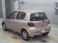 Toyota VITZ лот № 90007 оценка R  с аукциона в Японии 5