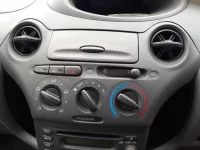 Toyota VITZ лот № 90007 оценка R  с аукциона в Японии 9