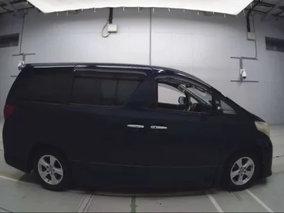 Toyota ALPHARD  с аукциона в Японии