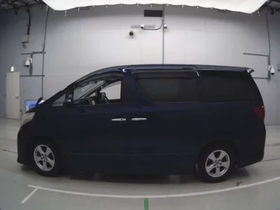 Toyota ALPHARD  с аукциона в Японии