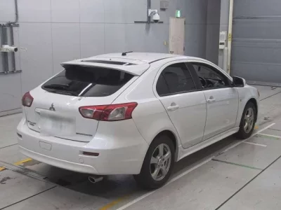 Mitsubishi GALANT FORTIS