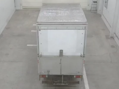 Isuzu ELF  с аукциона в Японии