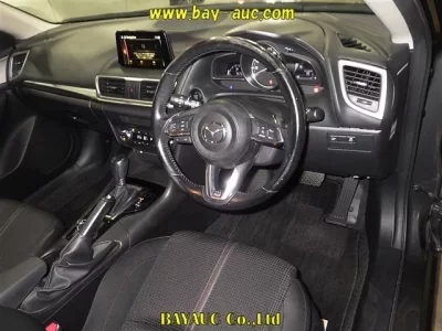 Mazda AXELA  с аукциона в Японии