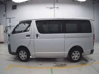 Toyota REGIUS ACE VAN лот № 90023 оценка R  с аукциона в Японии 3