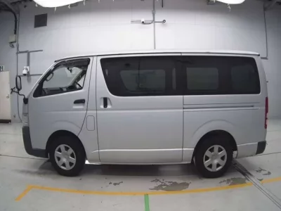 Toyota REGIUS ACE VAN  с аукциона в Японии