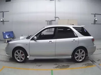 Subaru IMPREZA  с аукциона в Японии