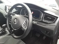 Volkswagen POLO лот № 38201 оценка 4  с аукциона в Японии 6