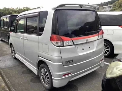 Mitsubishi DELICA D2