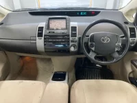 Toyota PRIUS лот № 3008 оценка R  с аукциона в Японии 2