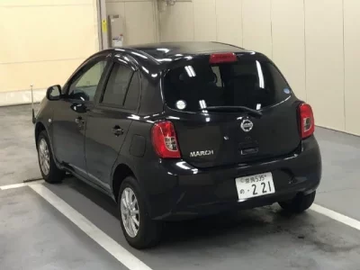 Nissan MARCH  с аукциона в Японии
