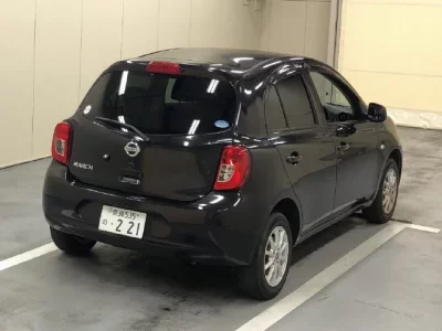 Nissan MARCH  с аукциона в Японии
