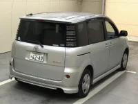 Toyota SIENTA лот № 1813 оценка R  с аукциона в Японии 3
