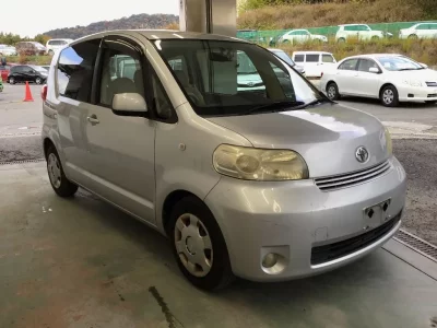 Toyota PORTE  с аукциона в Японии