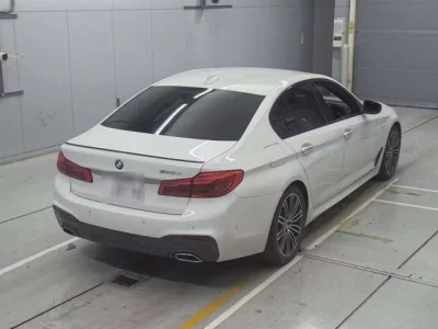 BMW 5-Series  с аукциона в Японии