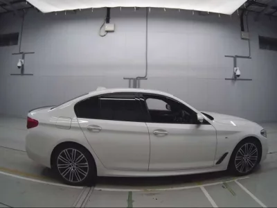 BMW 5-Series  с аукциона в Японии
