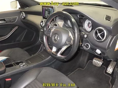Mercedes-Benz CLA CLASS