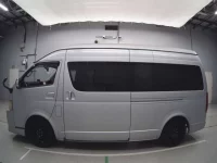 Toyota REGIUS ACE VAN лот № 90057 оценка 3.5  с аукциона в Японии 3