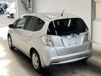 Honda FIT лот № 3027 оценка 3.5  с аукциона в Японии 4