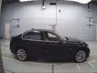 BMW 3-Series лот № 38223 оценка 3.5  с аукциона в Японии 2