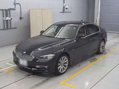 BMW 3-Series  с аукциона в Японии