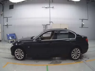 BMW 3-Series  с аукциона в Японии