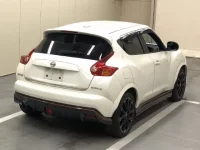 Nissan JUKE лот № 3703 оценка 3.5  с аукциона в Японии 3