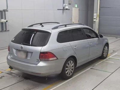 Volkswagen GOLF VARIANT  с аукциона в Японии