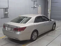 Toyota CROWN лот № 10250 оценка 3.5  с аукциона в Японии 1