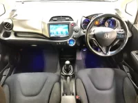 Honda FIT лот № 4503 оценка 3.5  с аукциона в Японии 4