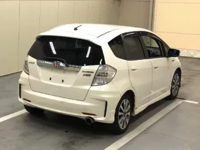 Honda FIT  с аукциона в Японии