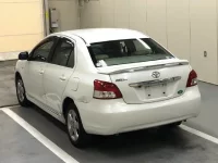 Toyota BELTA лот № 3713 оценка 3.5  с аукциона в Японии 1