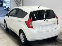 Nissan NOTE лот № 3061 оценка 3.5  с аукциона в Японии 4