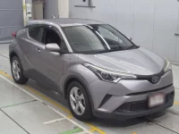 Toyota C-HR лот № 30004 оценка 4  с аукциона в Японии 4