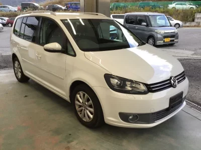 Volkswagen GOLF TOURAN