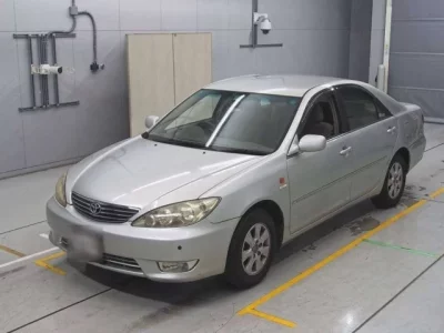 Toyota CAMRY  с аукциона в Японии