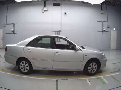 Toyota CAMRY  с аукциона в Японии