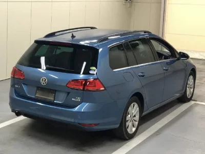 Volkswagen GOLF VARIANT