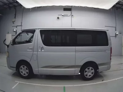 Toyota REGIUS ACE VAN  с аукциона в Японии