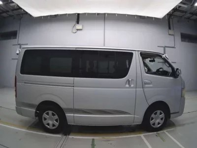 Toyota REGIUS ACE VAN  с аукциона в Японии