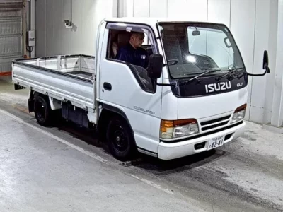 Isuzu ELF  с аукциона в Японии