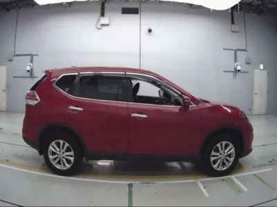 Nissan X-TRAIL  с аукциона в Японии