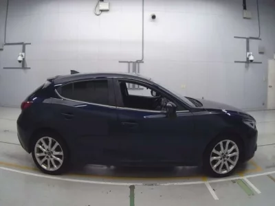 Mazda AXELA  с аукциона в Японии