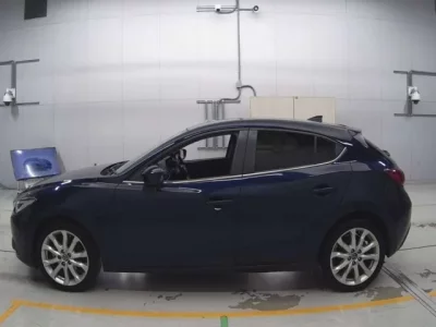 Mazda AXELA  с аукциона в Японии